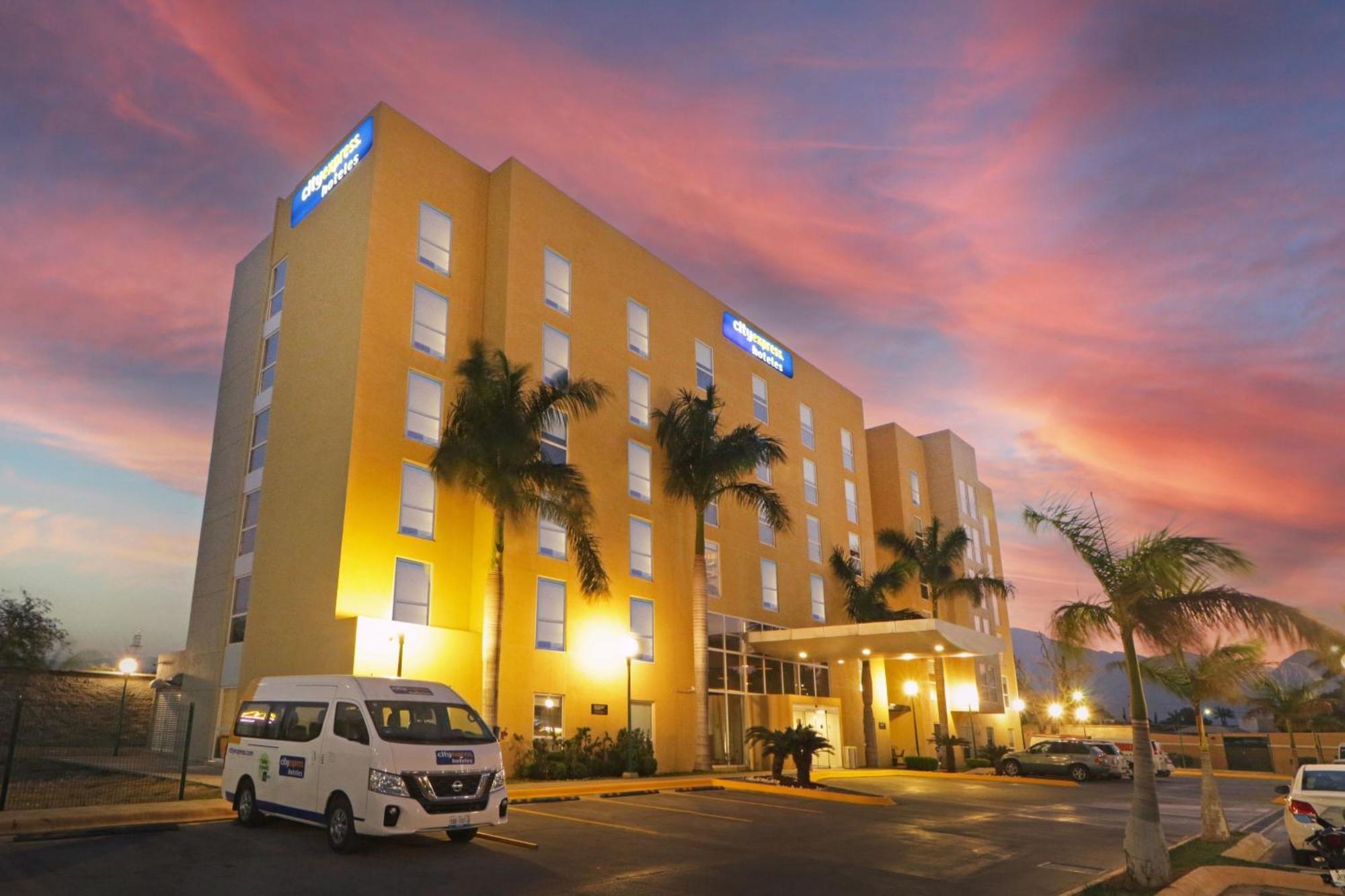 City Express By Marriott Ciudad Victoria Buitenkant foto